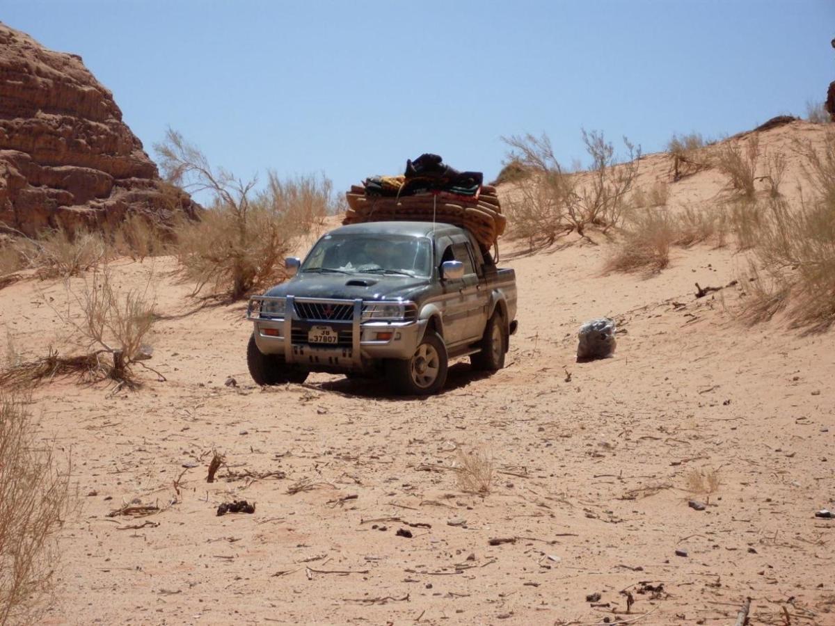 Hotel Zawaideh desert Camp Wadi Rum Exterior foto