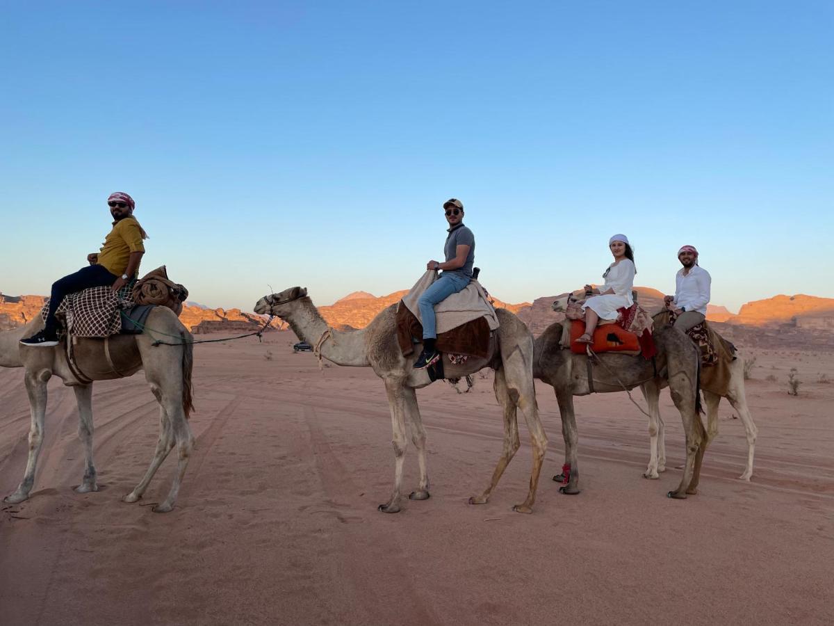 Hotel Zawaideh desert Camp Wadi Rum Exterior foto