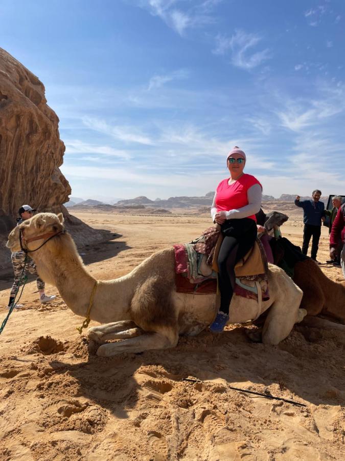 Hotel Zawaideh desert Camp Wadi Rum Exterior foto