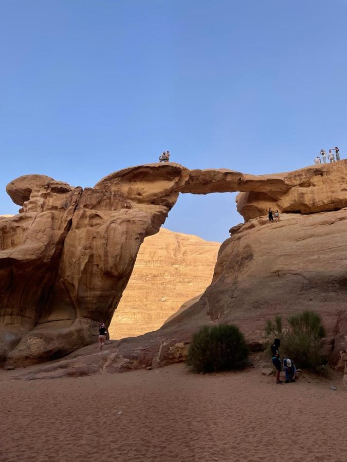 Hotel Zawaideh desert Camp Wadi Rum Exterior foto