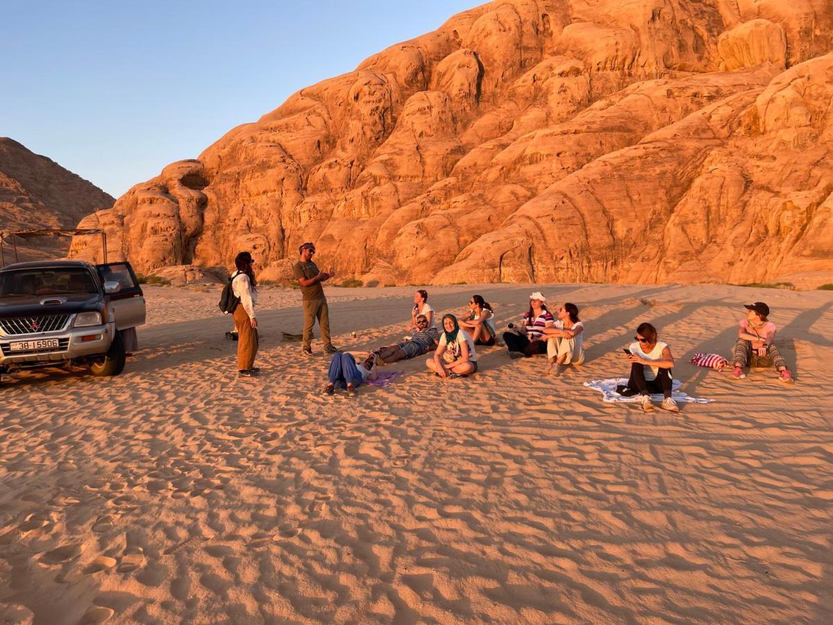 Hotel Zawaideh desert Camp Wadi Rum Exterior foto